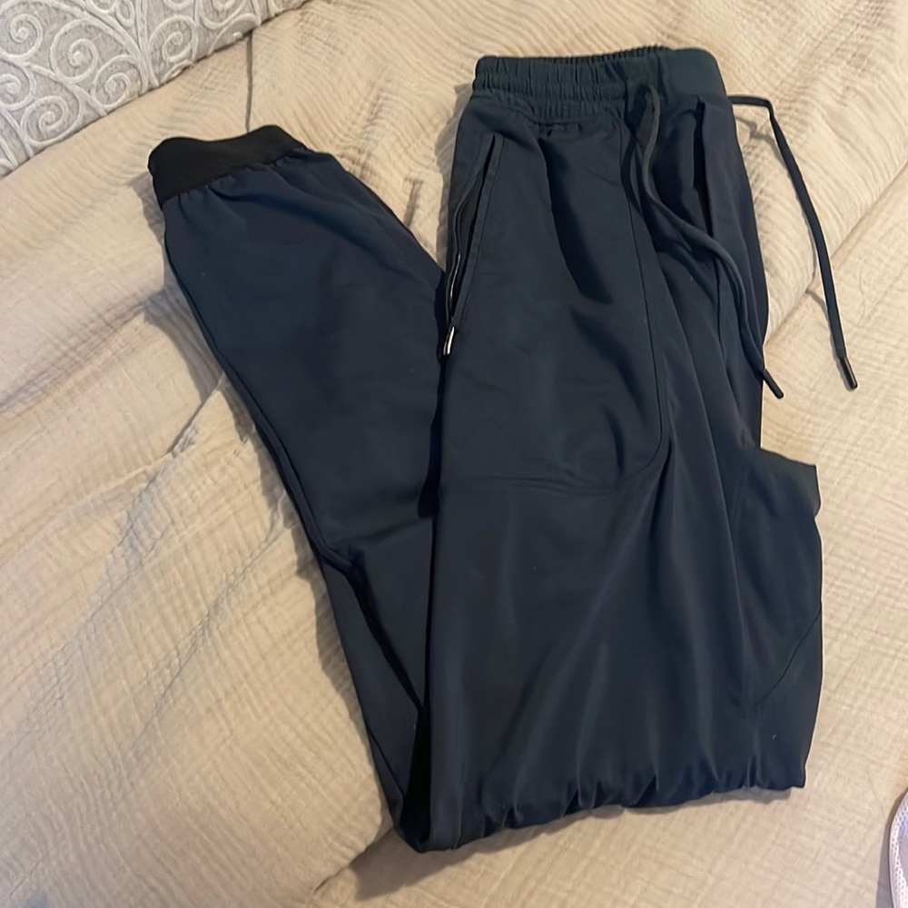 mens lululemon joggers